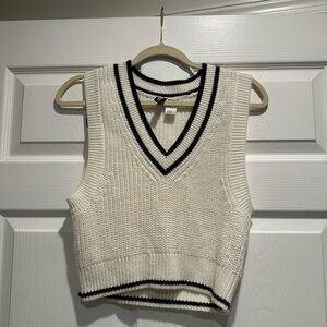 H&M Women's Cream Knit V-Neck Sweater Vest with Black Trim